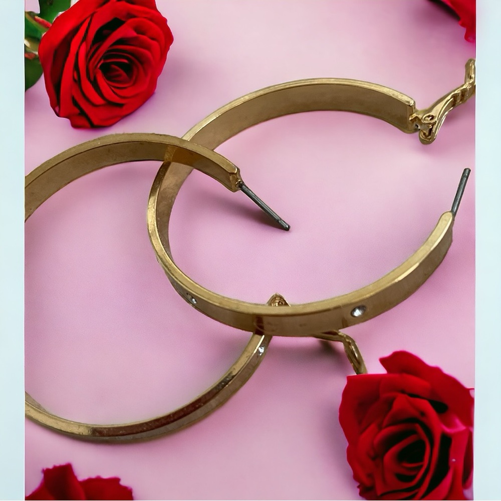 Carter Style Hoop Post Gold colored Earrings